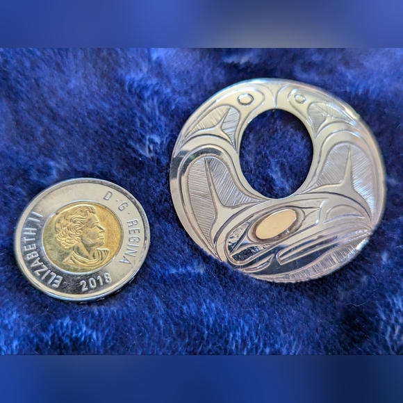 Pendant or broach Silver Indigenous Raven silver & gold - Picture 4 of 4